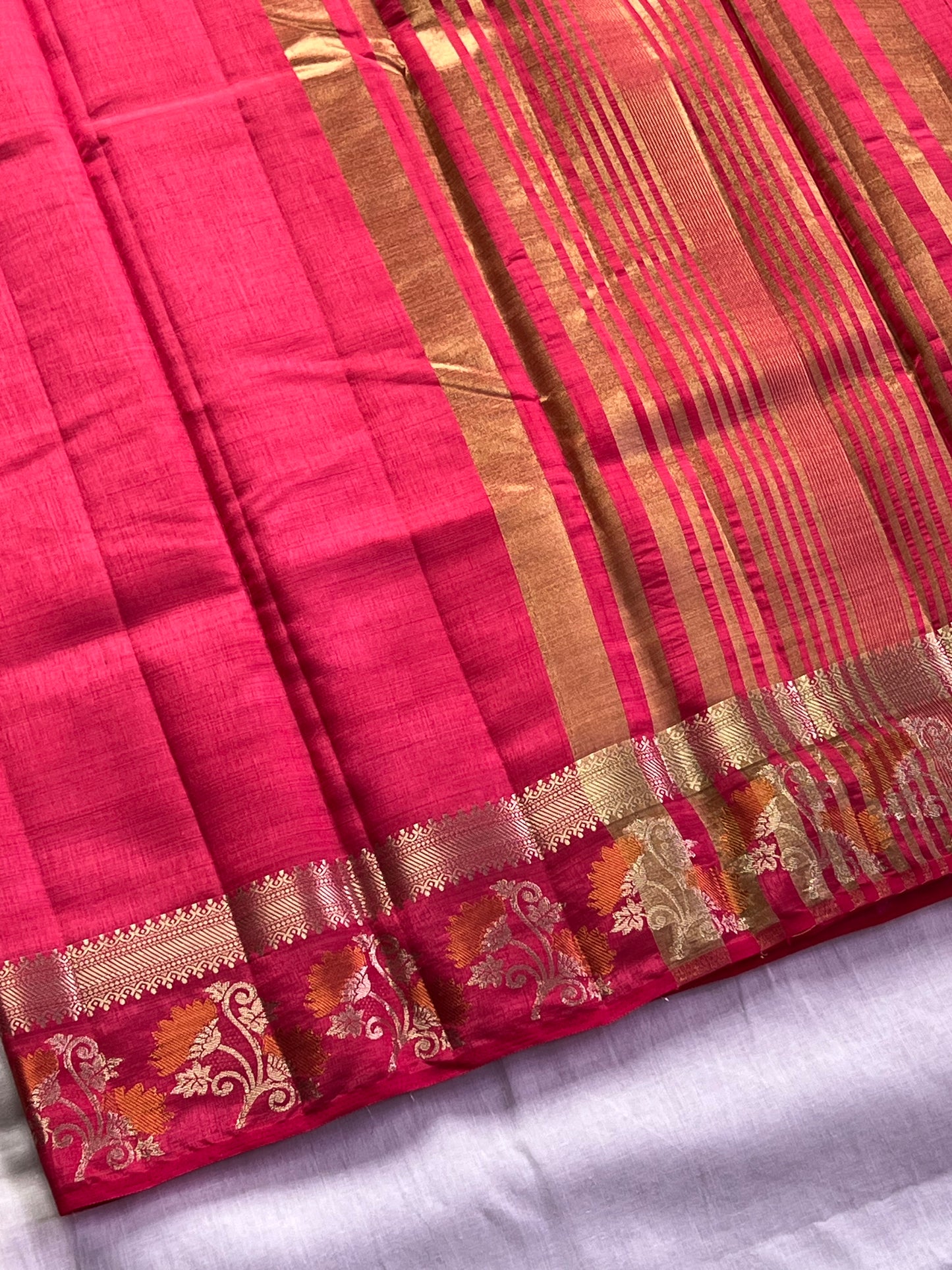 Rich pink semi silk cotton saree