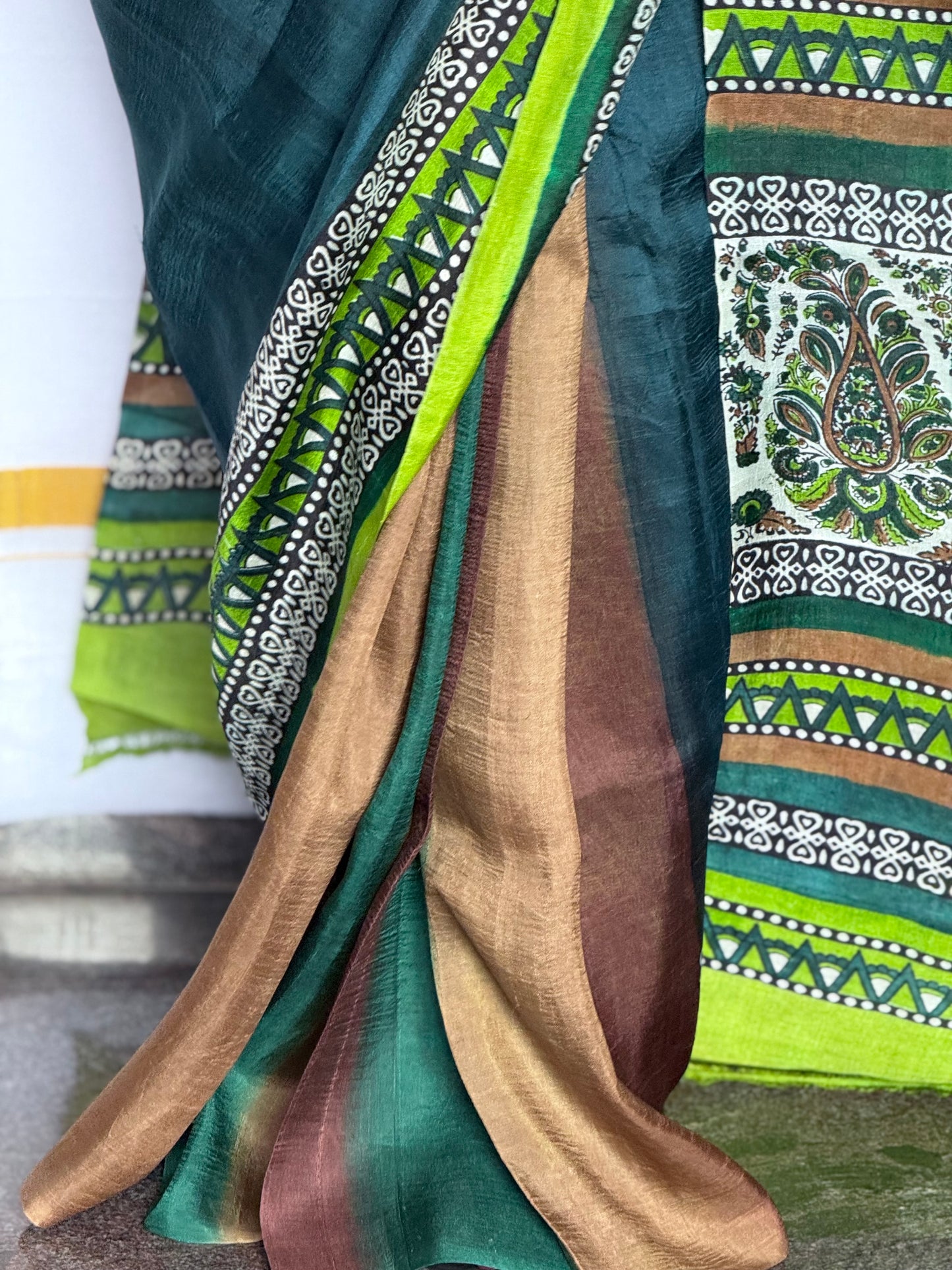 Murshidabad Silk saree - Green Partly Pallu