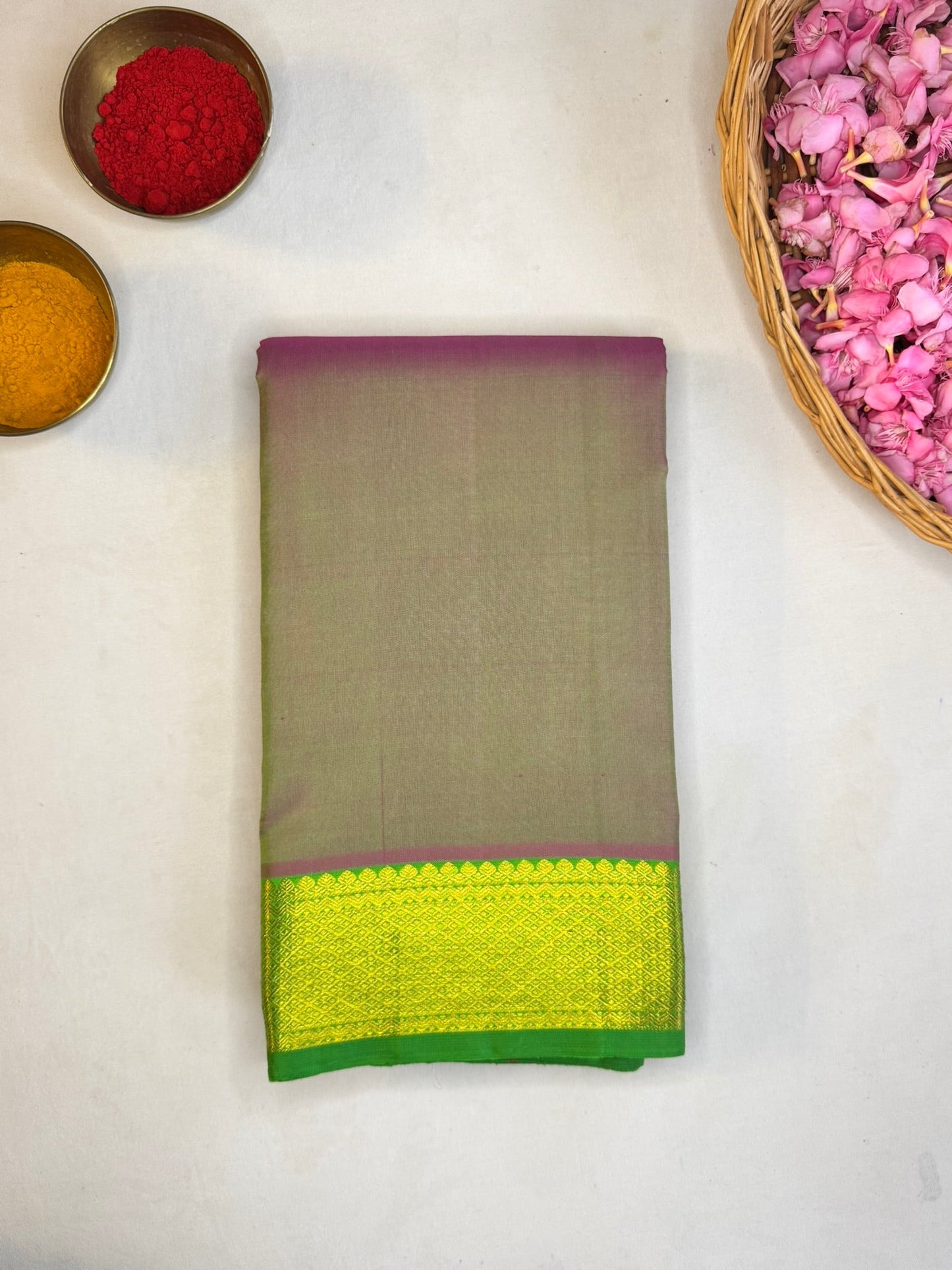 Self Contrast Kunpet Pink green
