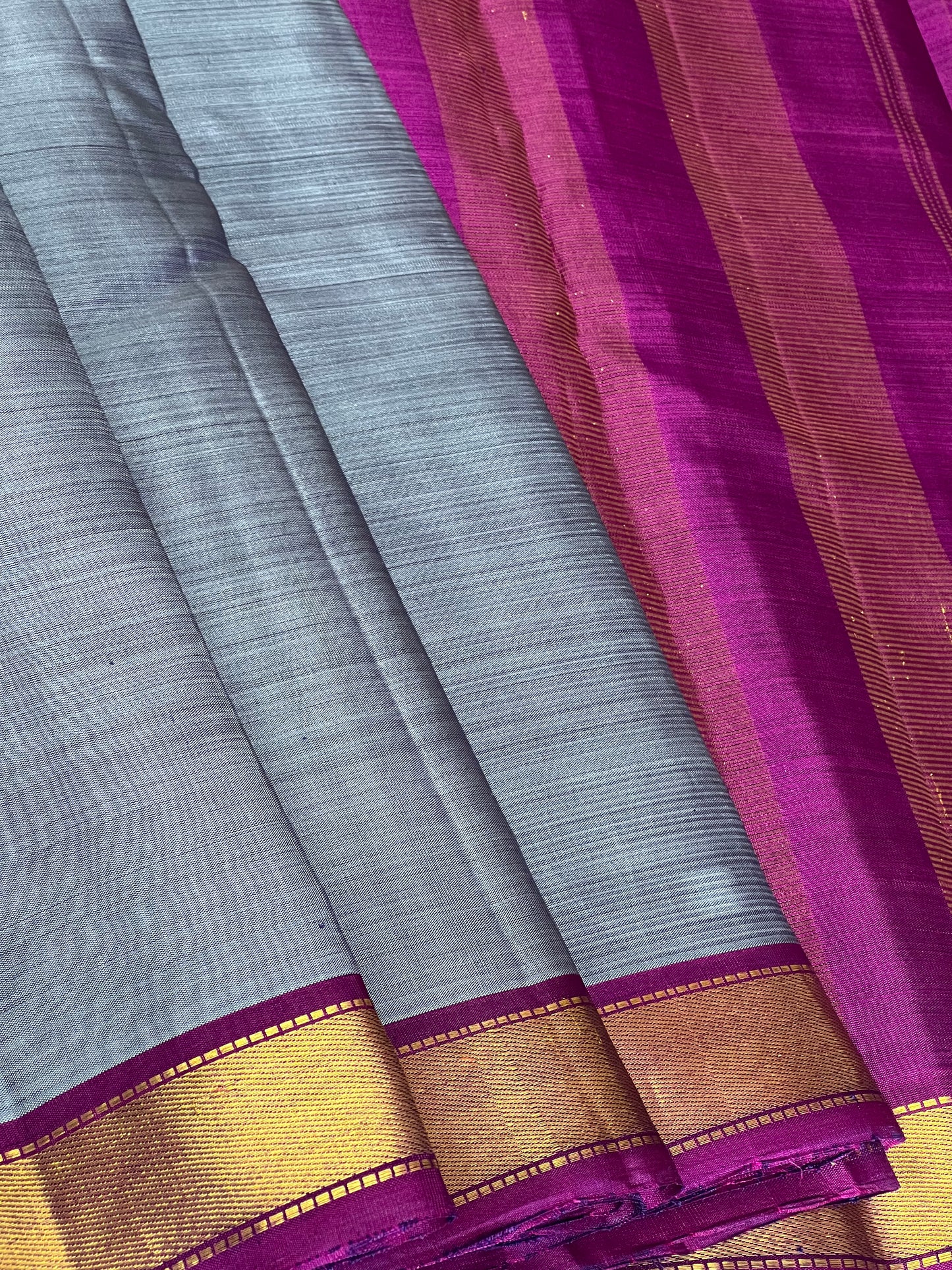 Pure Kanchivaram Silk saree - Small Border