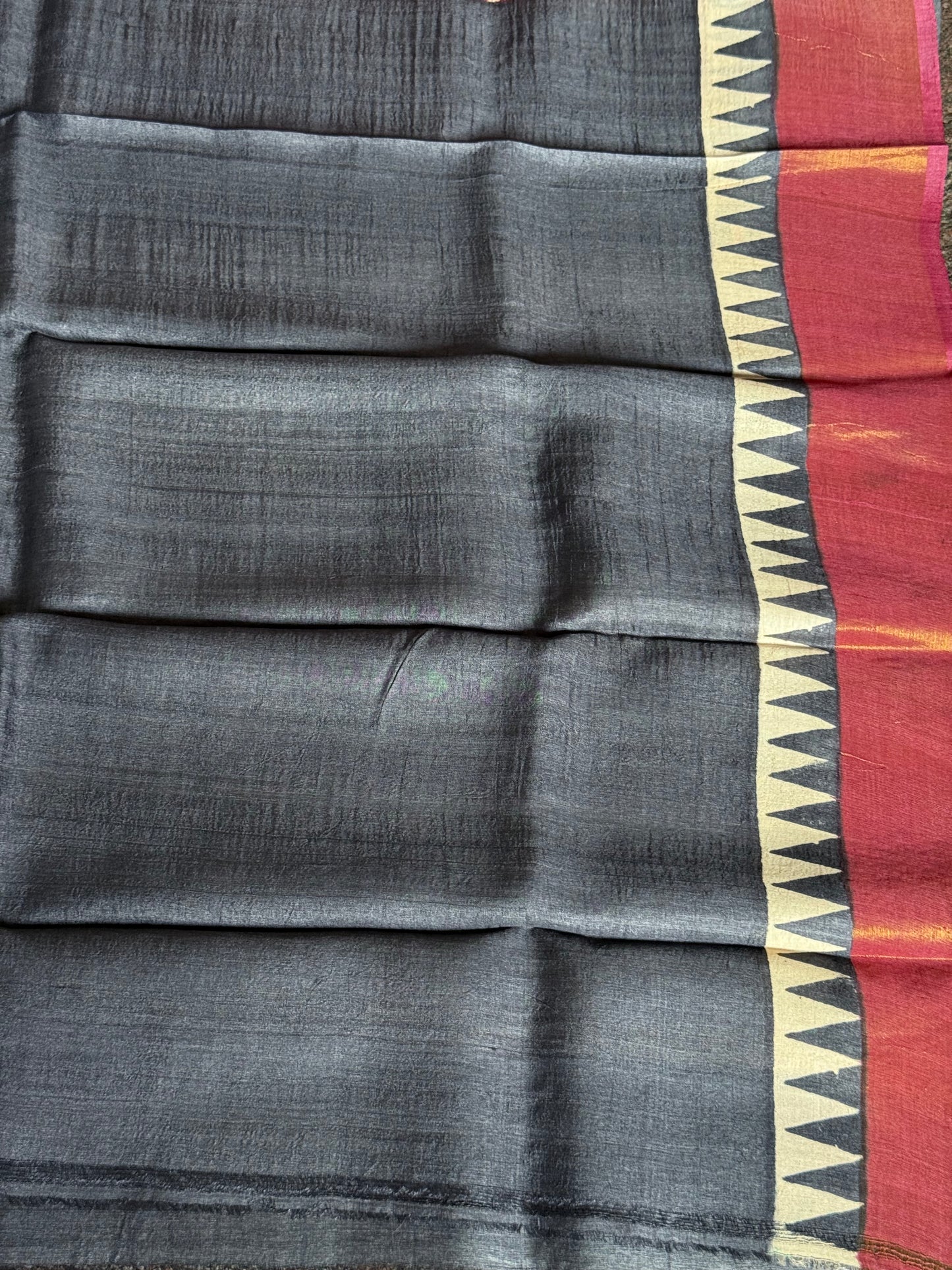 Printed Tussar saree - Maroon