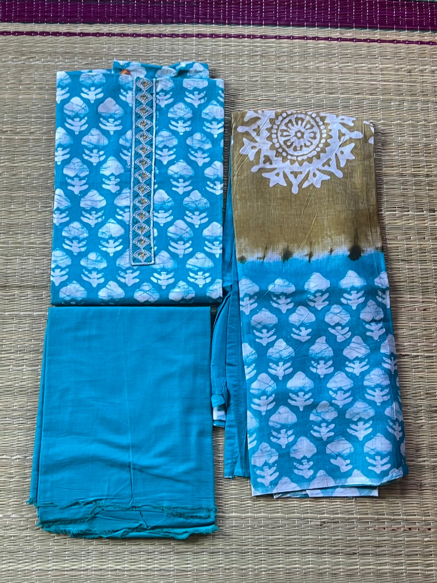 Blue material set