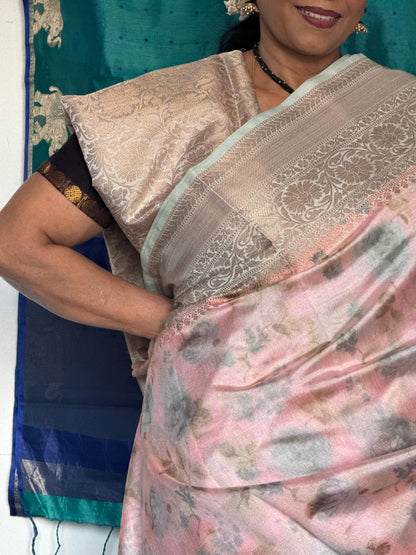 Vintage Petal Semi Banaras saree