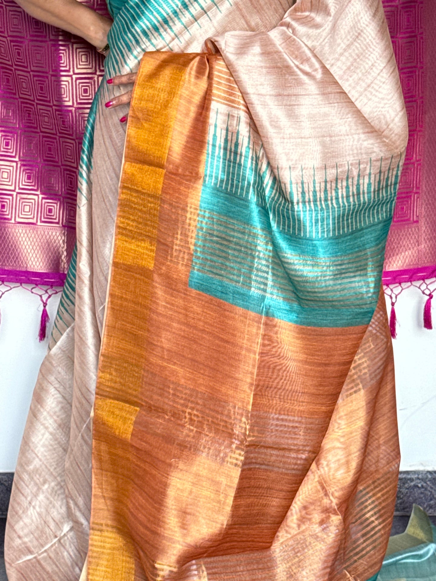 Semi tussar saree with contrast teal pallu