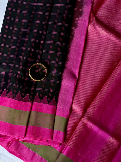 Checked Gadwal Silk saree - Black & Pink