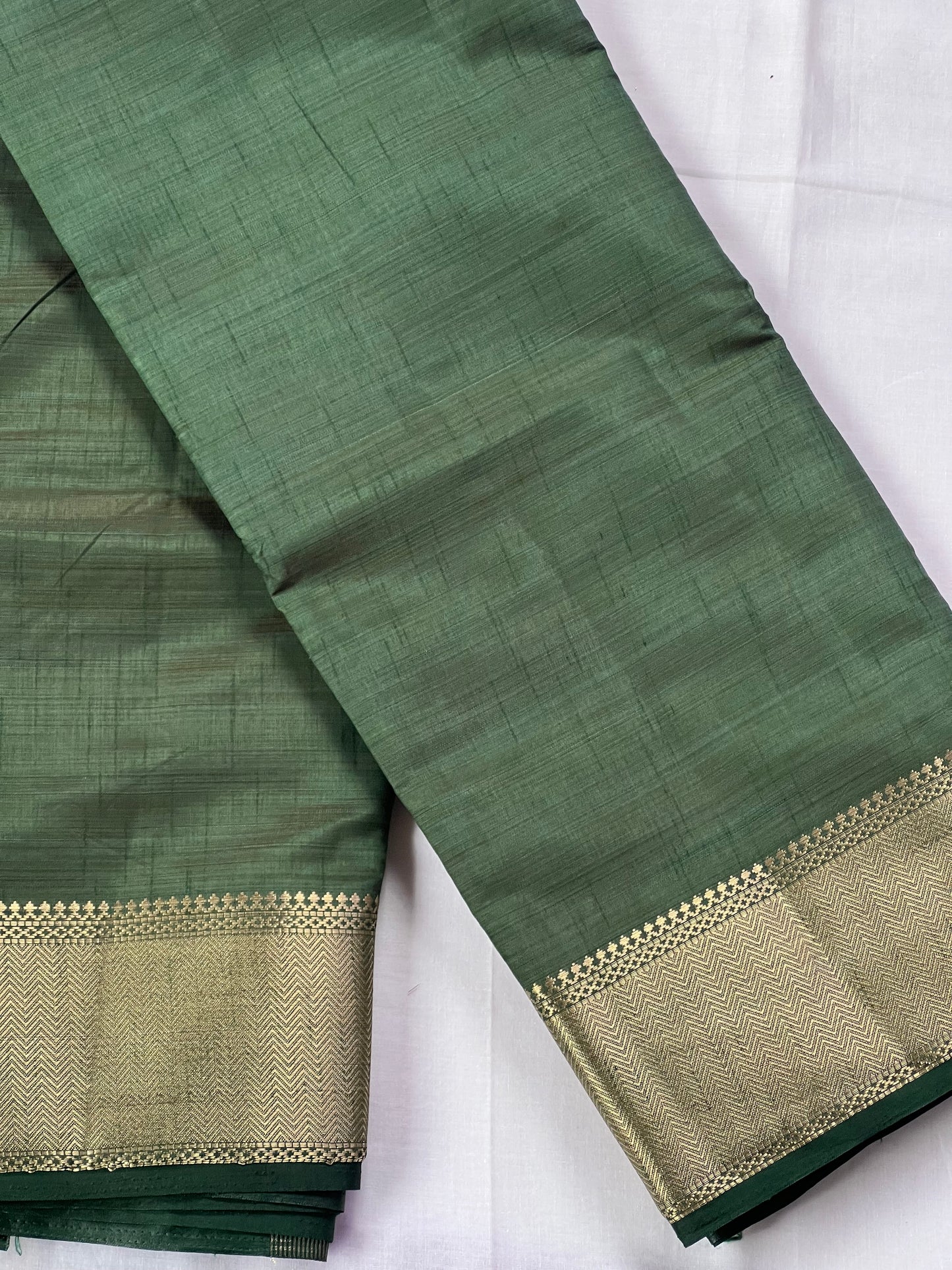 Plain Bottle green semi silk cotton saree