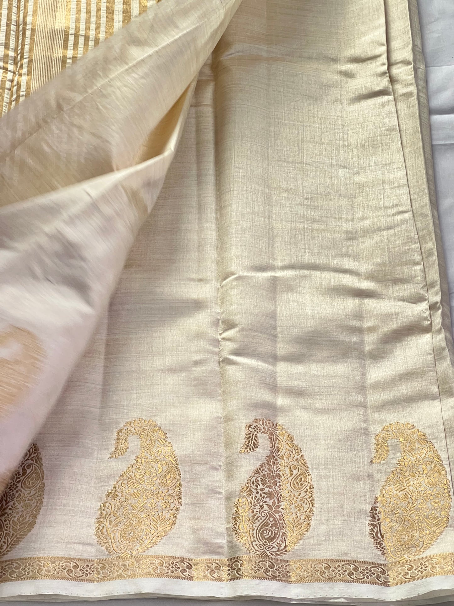 Ivory white semi silk cotton saree