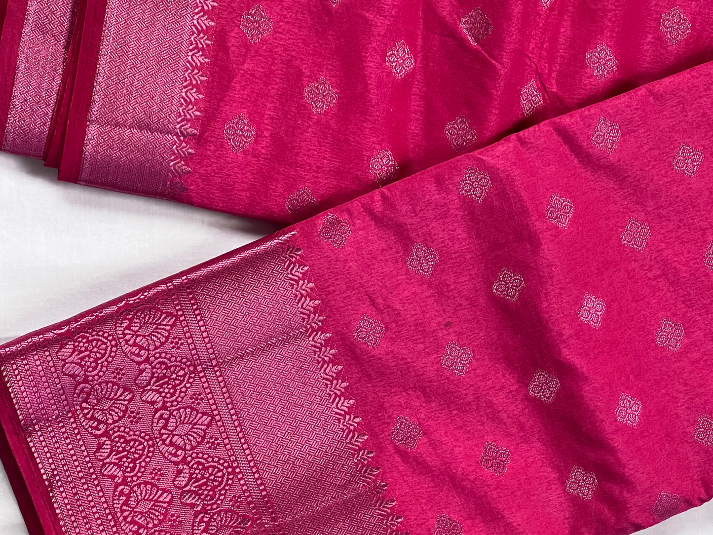 Magenta motif semi silk cotton saree