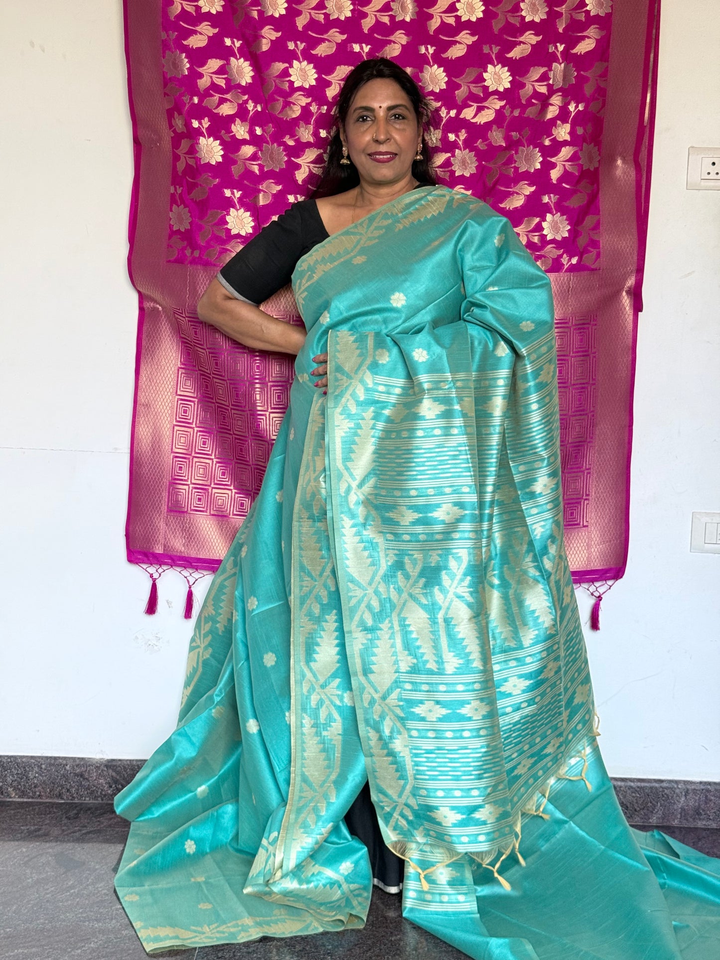 Green semi tussar saree