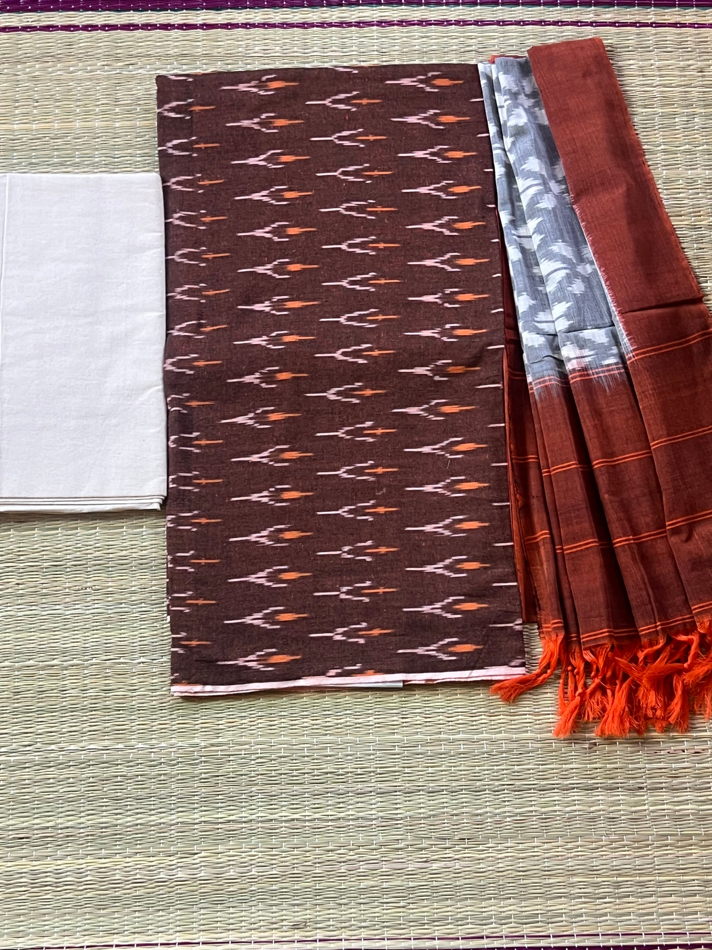 Brown white material set