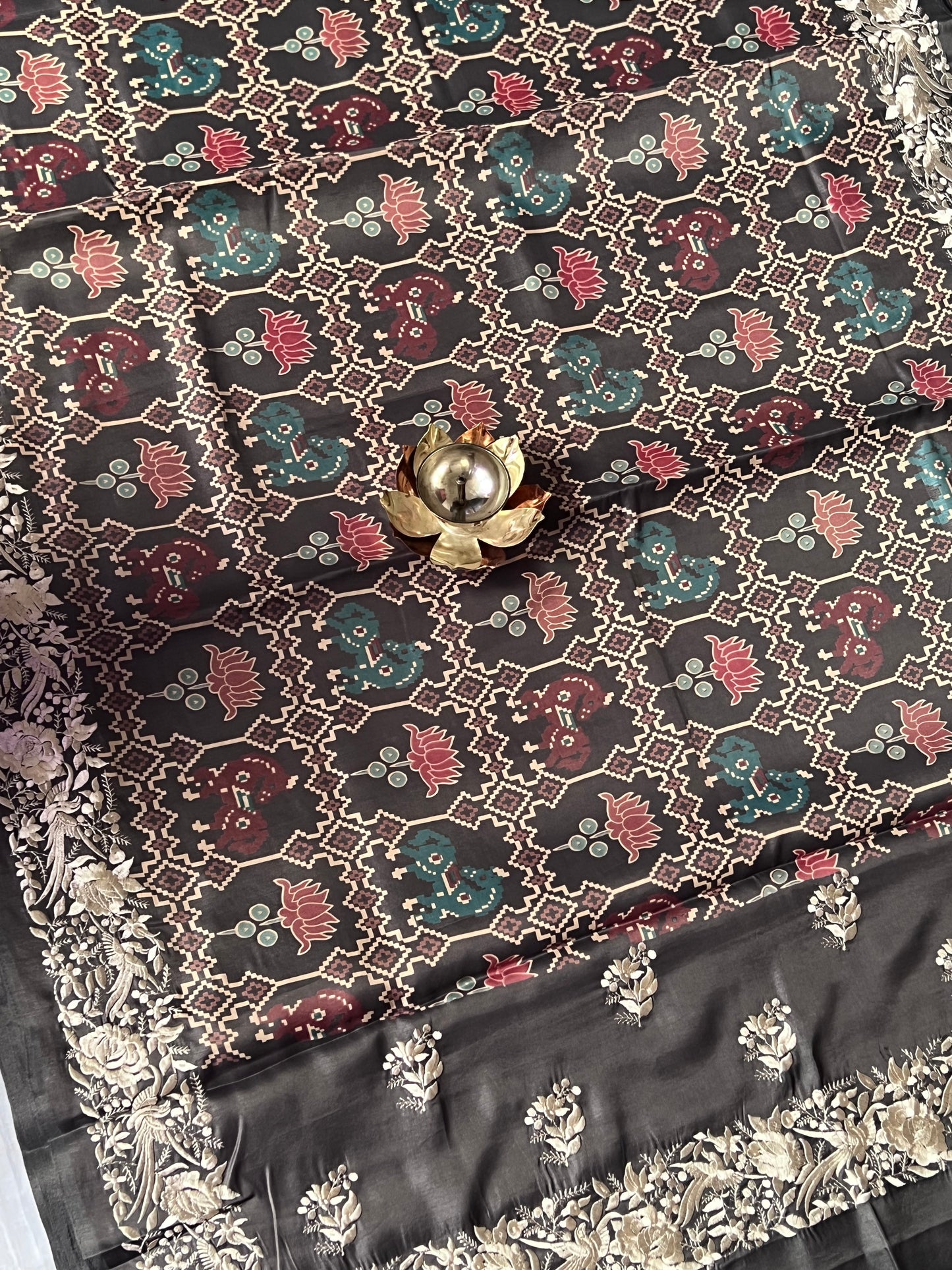 Horse motif semi tussar silk saree