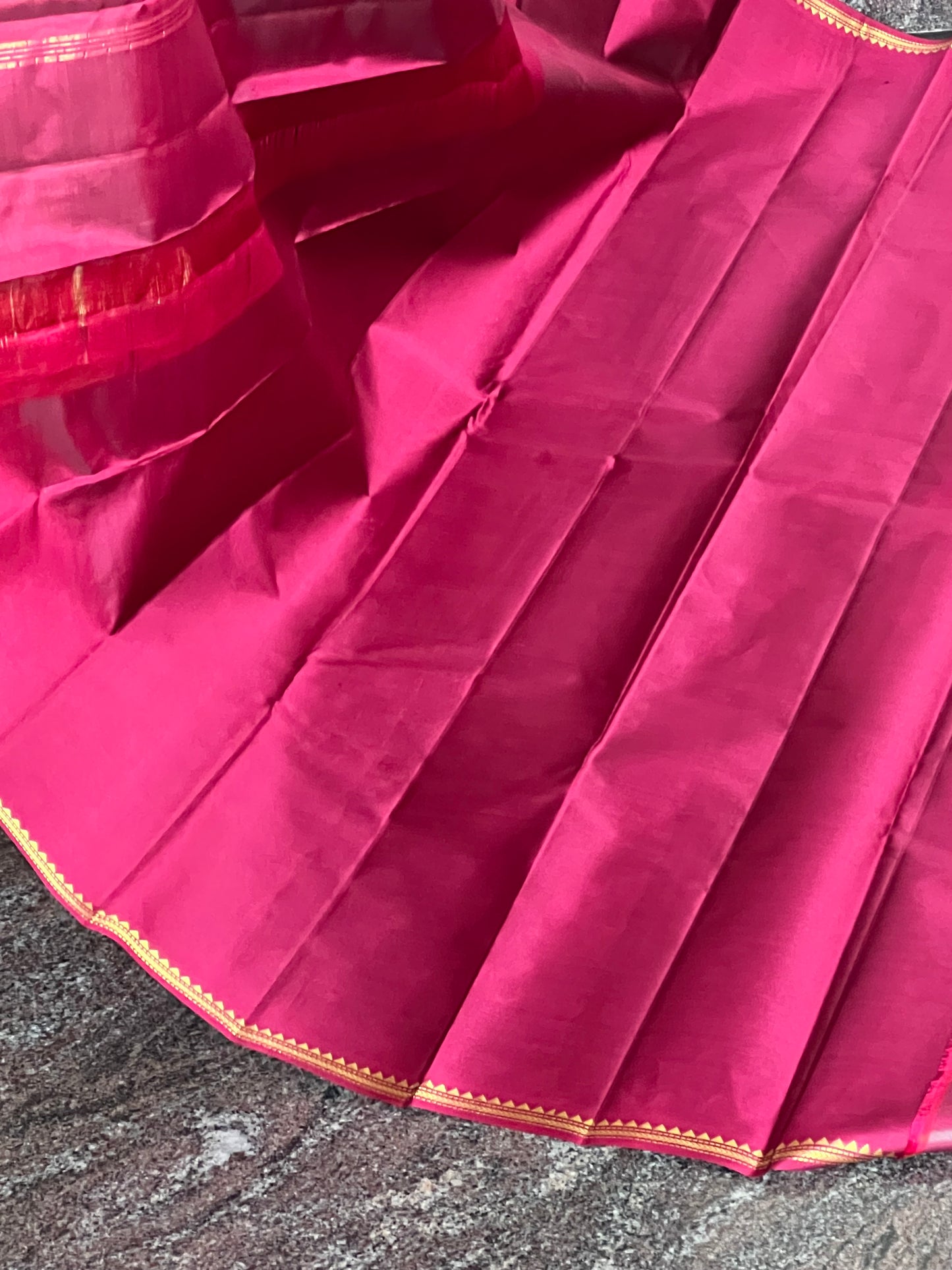 beige kasa kasa checks kanjivarum silk saree
