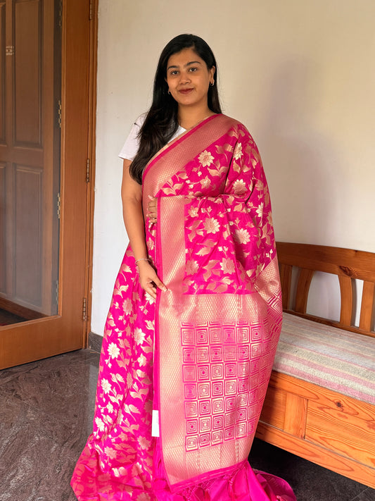 Rani pink semi soft silk saree
