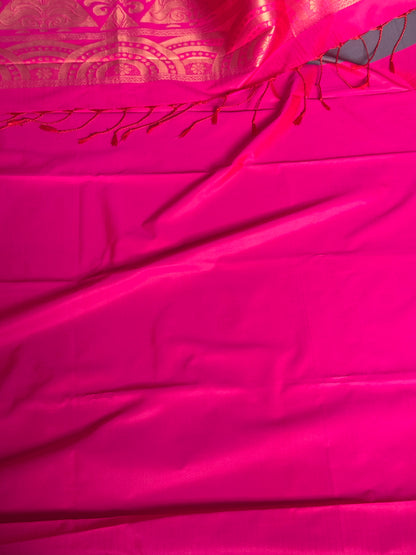 Soft silk with rich pink pallu
