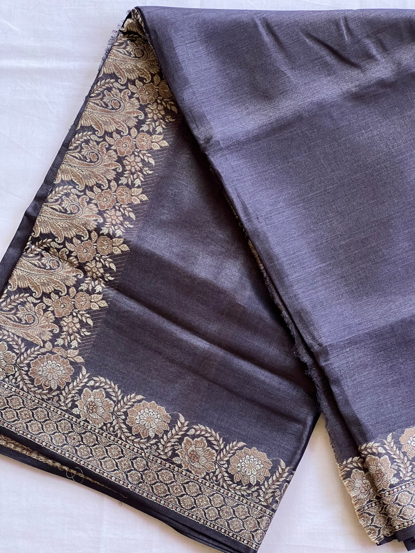 Black Himroo silk saree