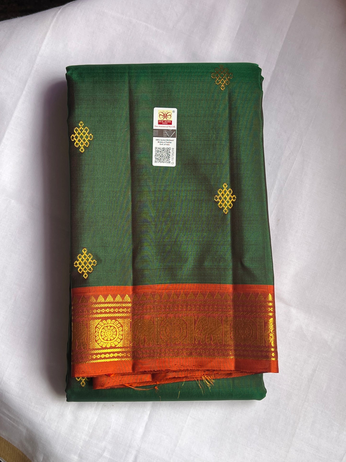 Bottle green kanchivaram silk saree