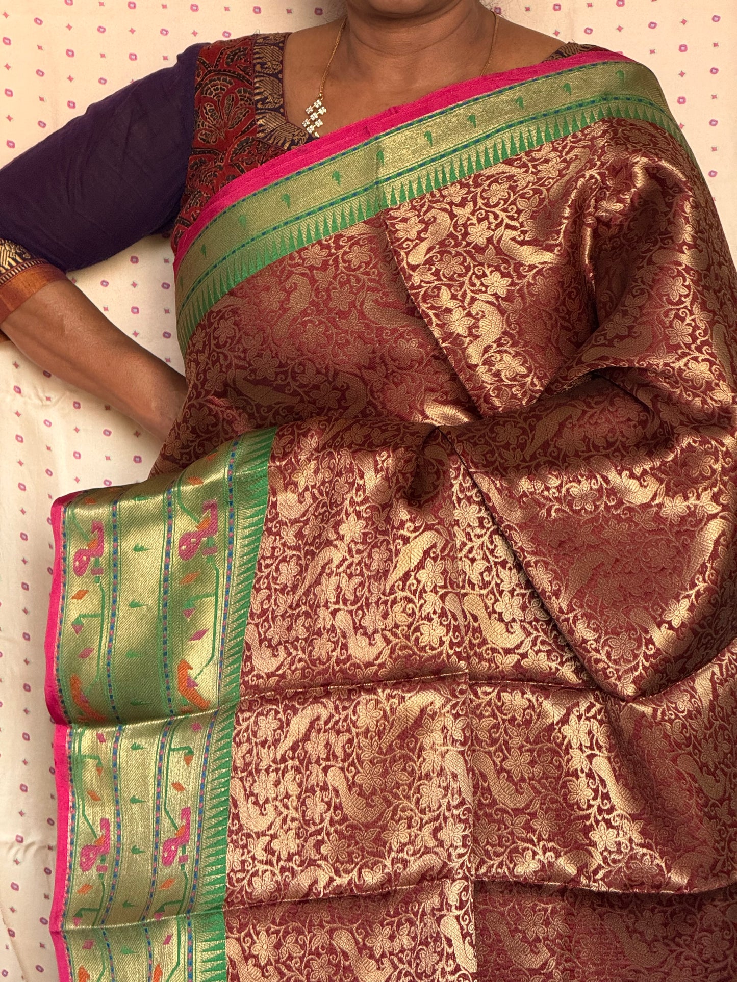 Maroon & parrot green semi banaras saree