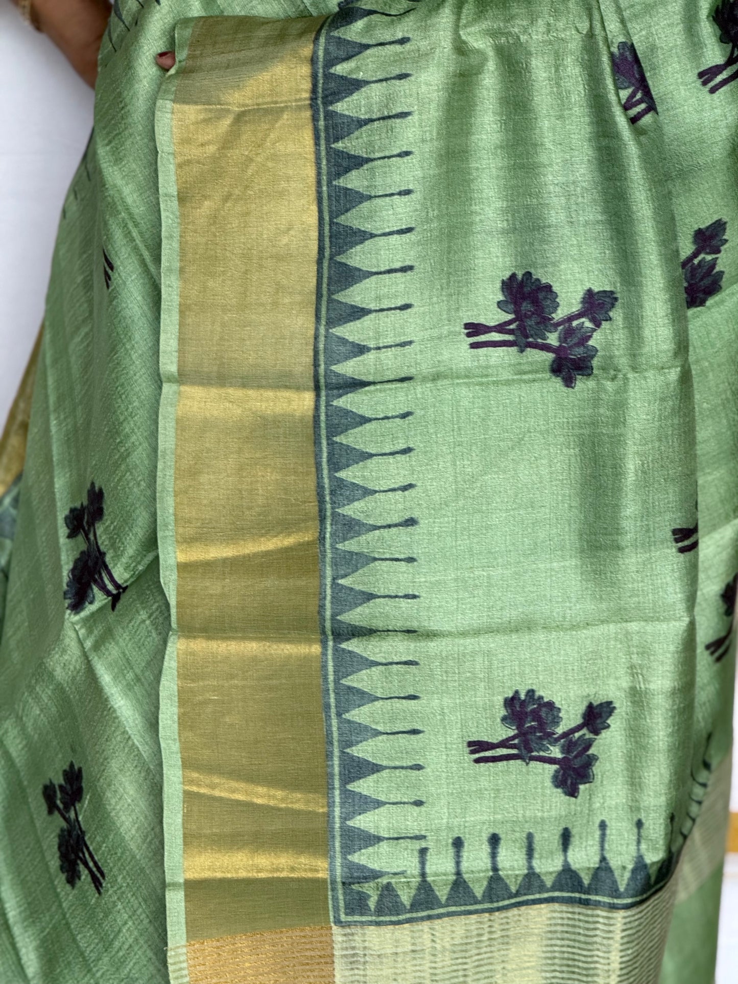 Printed Tussar saree - Pastel Green