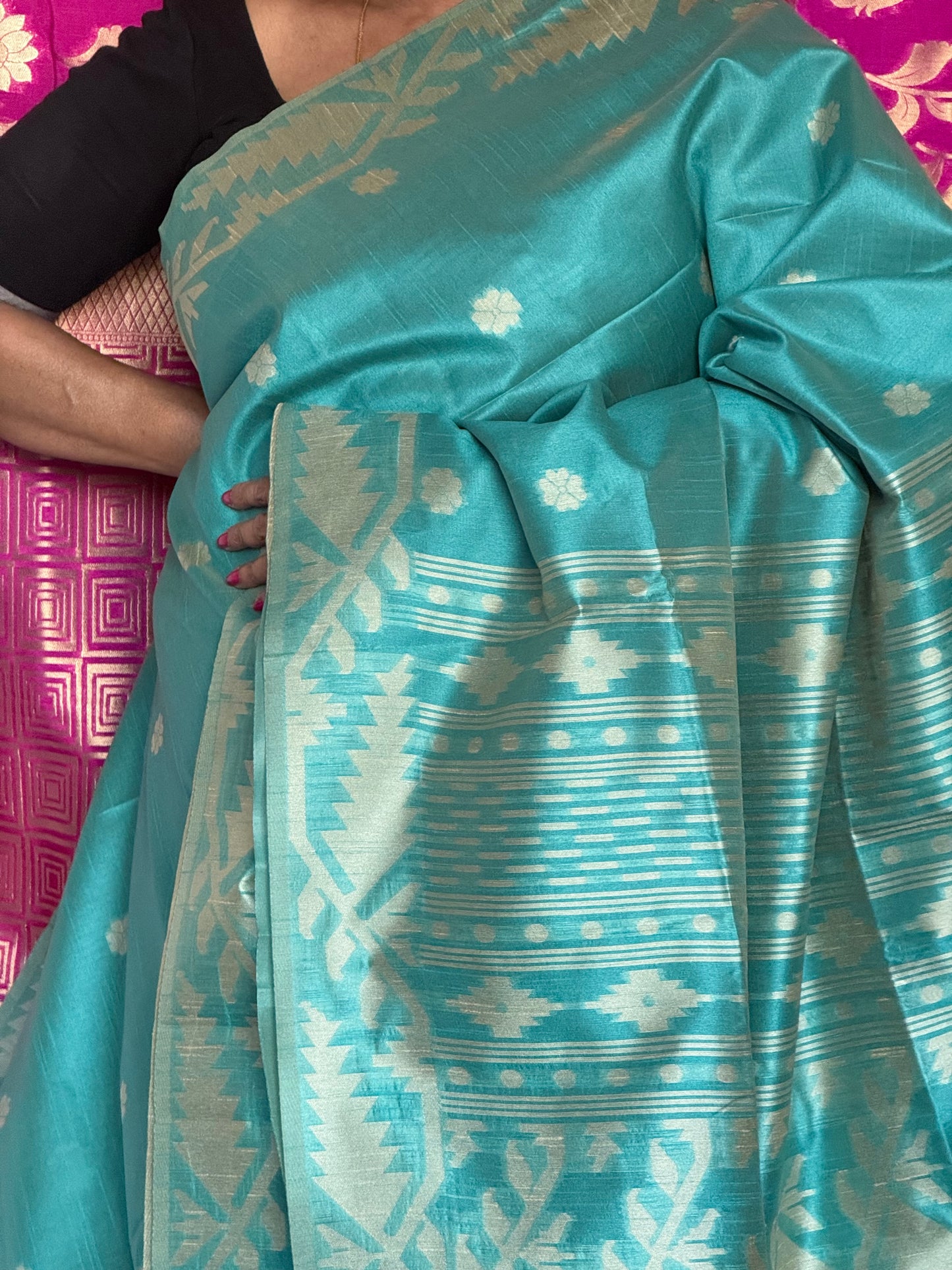 Green semi tussar saree