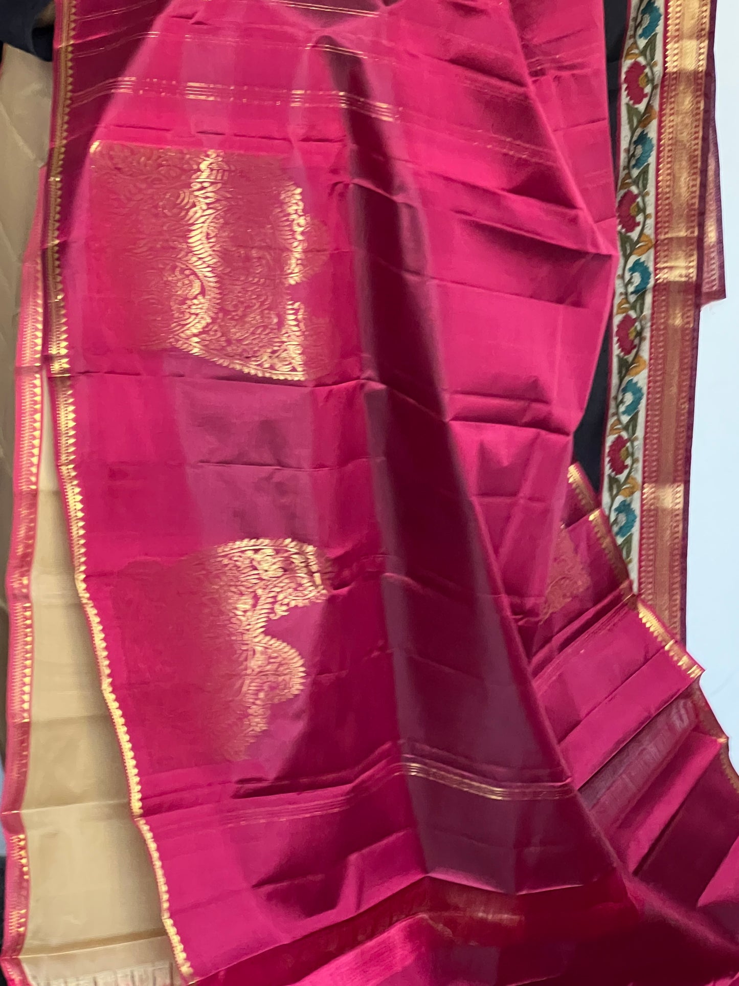 beige kasa kasa checks kanjivarum silk saree