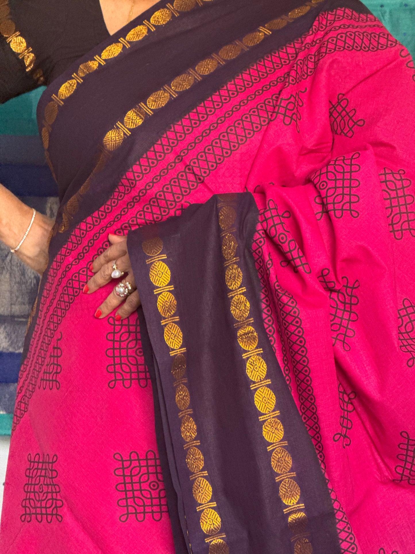 Pink kolam sungudi cotton saree