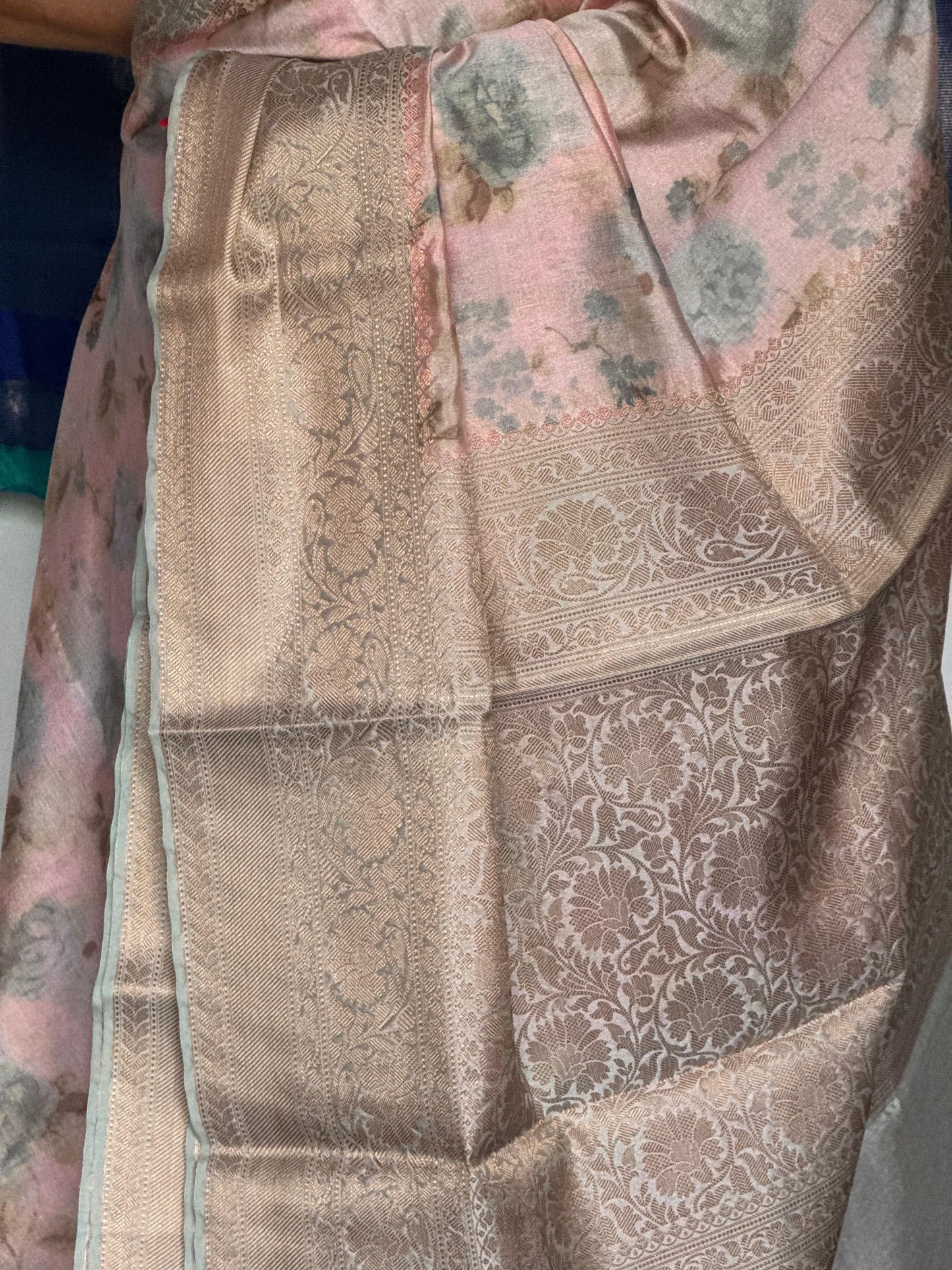 Vintage Petal Semi Banaras saree
