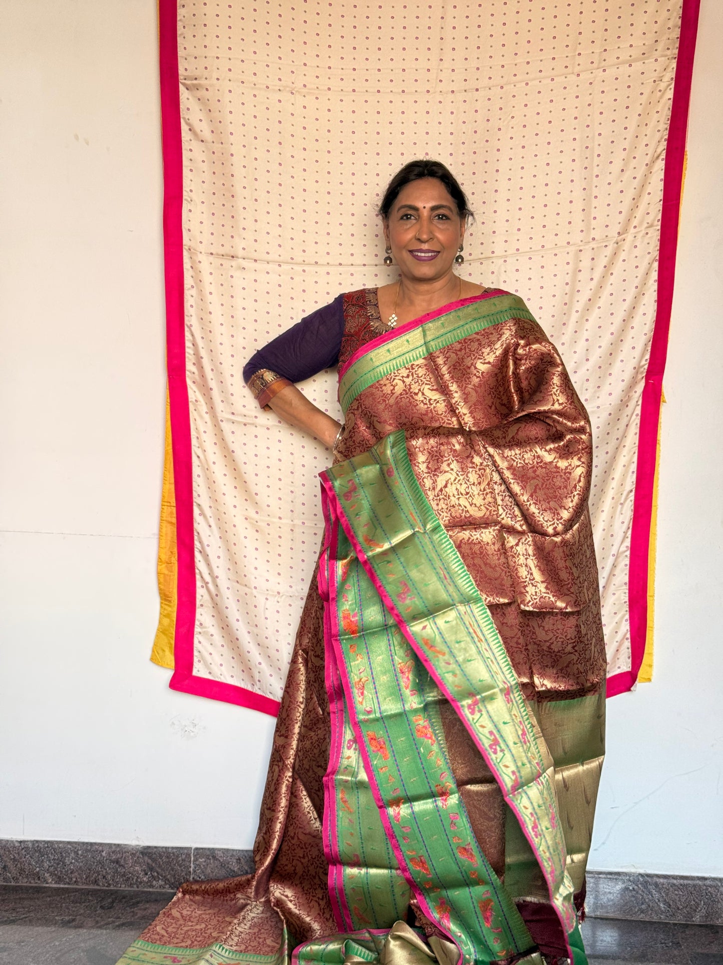 Maroon & parrot green semi banaras saree