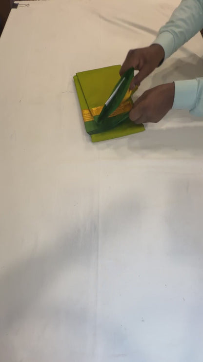 Thin Thick Maanga Border Alli green